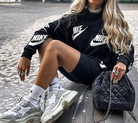 fashion girls sneakers - How to buy sneakers online in modern life